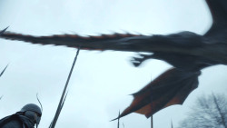 extant_GameOfThrones_8x01-Winterfell_0393
