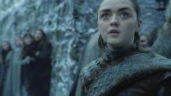 extant_GameOfThrones_8x01-Winterfell_0399