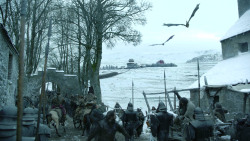 extant_GameOfThrones_8x01-Winterfell_0404