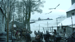 extant_GameOfThrones_8x01-Winterfell_0405
