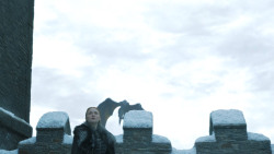 extant_GameOfThrones_8x01-Winterfell_0424