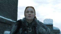 extant_GameOfThrones_8x01-Winterfell_0433