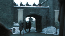 extant_GameOfThrones_8x01-Winterfell_0453