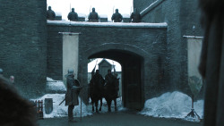 extant_GameOfThrones_8x01-Winterfell_0455