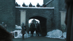 extant_GameOfThrones_8x01-Winterfell_0456