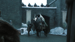extant_GameOfThrones_8x01-Winterfell_0462