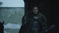 extant_GameOfThrones_8x01-Winterfell_0478