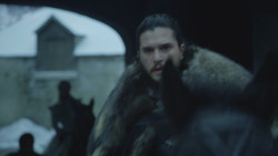 extant_GameOfThrones_8x01-Winterfell_0482