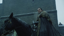 extant_GameOfThrones_8x01-Winterfell_0488