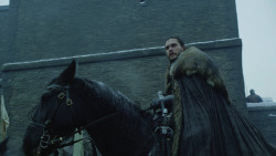 extant_GameOfThrones_8x01-Winterfell_0489