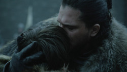 extant_GameOfThrones_8x01-Winterfell_0507