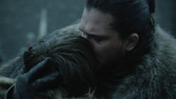 extant_GameOfThrones_8x01-Winterfell_0508