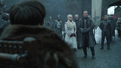 extant_GameOfThrones_8x01-Winterfell_0543