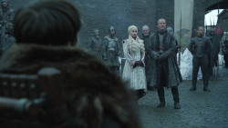 extant_GameOfThrones_8x01-Winterfell_0544