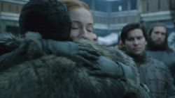 extant_GameOfThrones_8x01-Winterfell_0548