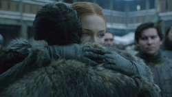 extant_GameOfThrones_8x01-Winterfell_0551