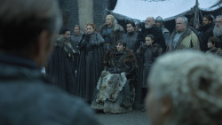 extant_GameOfThrones_8x01-Winterfell_0566