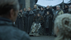 extant_GameOfThrones_8x01-Winterfell_0567