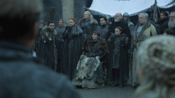 extant_GameOfThrones_8x01-Winterfell_0568