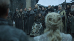 extant_GameOfThrones_8x01-Winterfell_0569