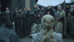 extant_GameOfThrones_8x01-Winterfell_0570
