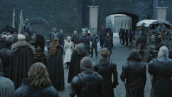 extant_GameOfThrones_8x01-Winterfell_0574