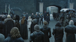 extant_GameOfThrones_8x01-Winterfell_0575