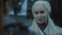 extant_GameOfThrones_8x01-Winterfell_0600