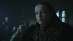 extant_GameOfThrones_8x01-Winterfell_0743