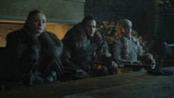 extant_GameOfThrones_8x01-Winterfell_0747