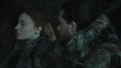 extant_GameOfThrones_8x01-Winterfell_0785