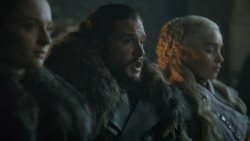 extant_GameOfThrones_8x01-Winterfell_0797