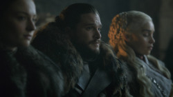 extant_GameOfThrones_8x01-Winterfell_0799