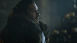 extant_GameOfThrones_8x01-Winterfell_0818