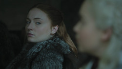 extant_GameOfThrones_8x01-Winterfell_0832