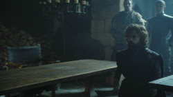 extant_GameOfThrones_8x01-Winterfell_0874