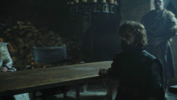 extant_GameOfThrones_8x01-Winterfell_0875