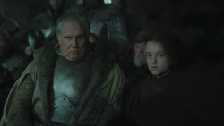 extant_GameOfThrones_8x01-Winterfell_0885