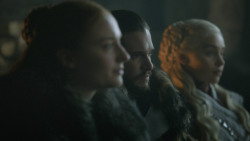 extant_GameOfThrones_8x01-Winterfell_0973