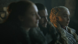 extant_GameOfThrones_8x01-Winterfell_0975