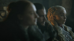 extant_GameOfThrones_8x01-Winterfell_0980