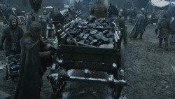 extant_GameOfThrones_8x01-Winterfell_1000