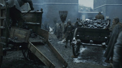 extant_GameOfThrones_8x01-Winterfell_1008