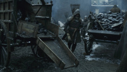 extant_GameOfThrones_8x01-Winterfell_1011
