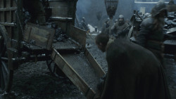 extant_GameOfThrones_8x01-Winterfell_1013