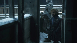 extant_GameOfThrones_8x01-Winterfell_1050