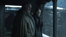 extant_GameOfThrones_8x01-Winterfell_1073