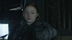 extant_GameOfThrones_8x01-Winterfell_1165