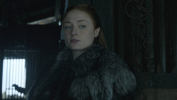 extant_GameOfThrones_8x01-Winterfell_1182