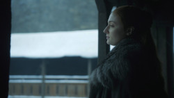 extant_GameOfThrones_8x01-Winterfell_1197